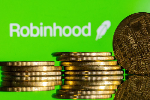 Robinhood gains ground in crypto trading, intensifying competition